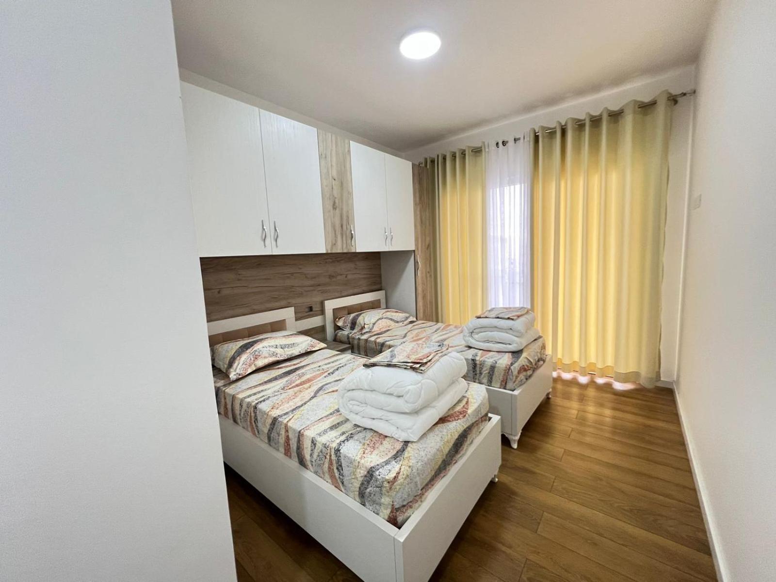 Ani'S Apartment Durrës Buitenkant foto